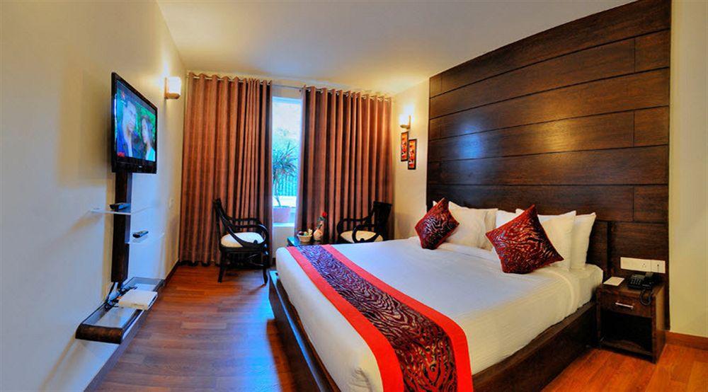 Hotel Atulyaa Taj Agra  Esterno foto