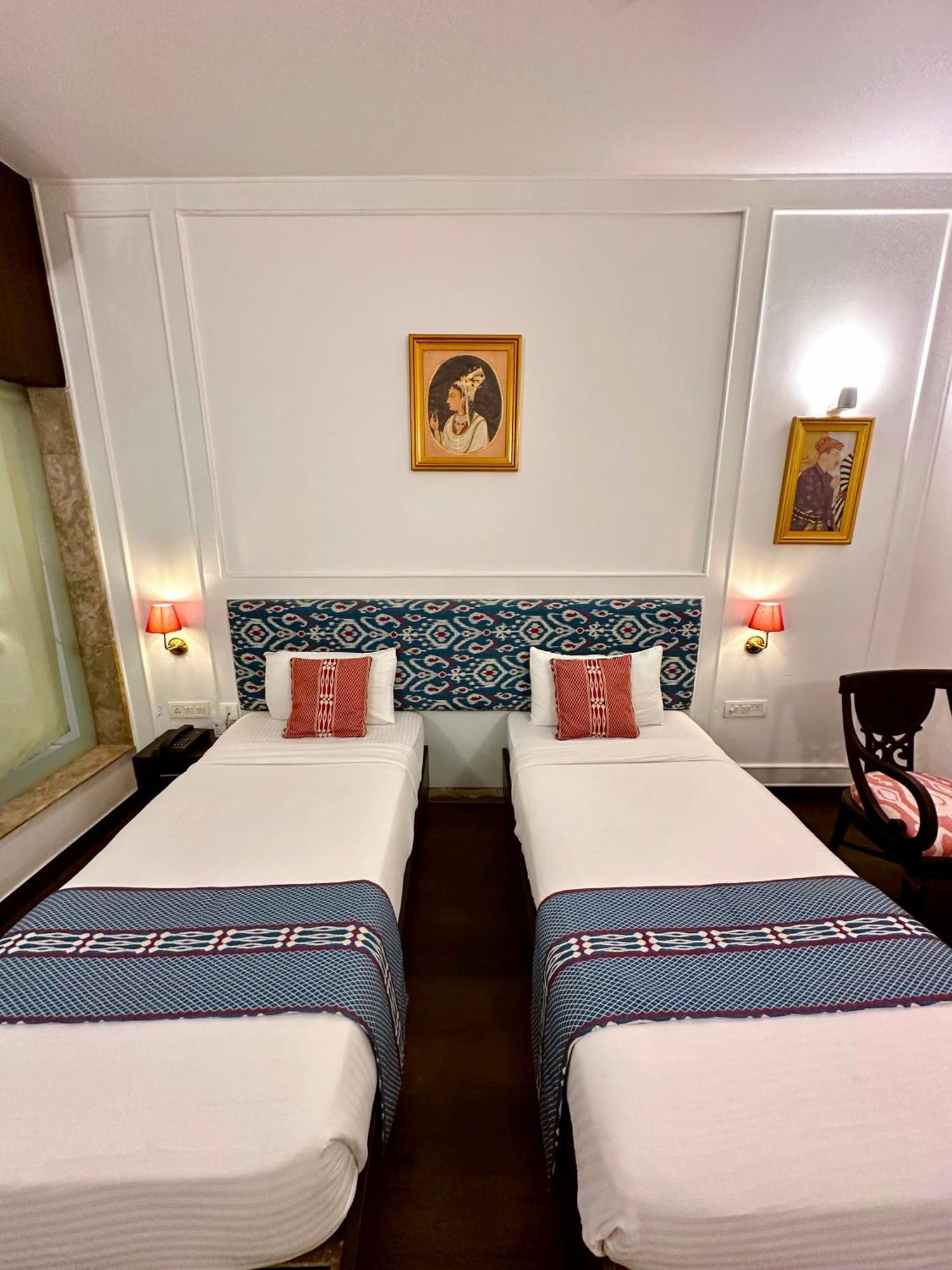 Hotel Atulyaa Taj Agra  Esterno foto