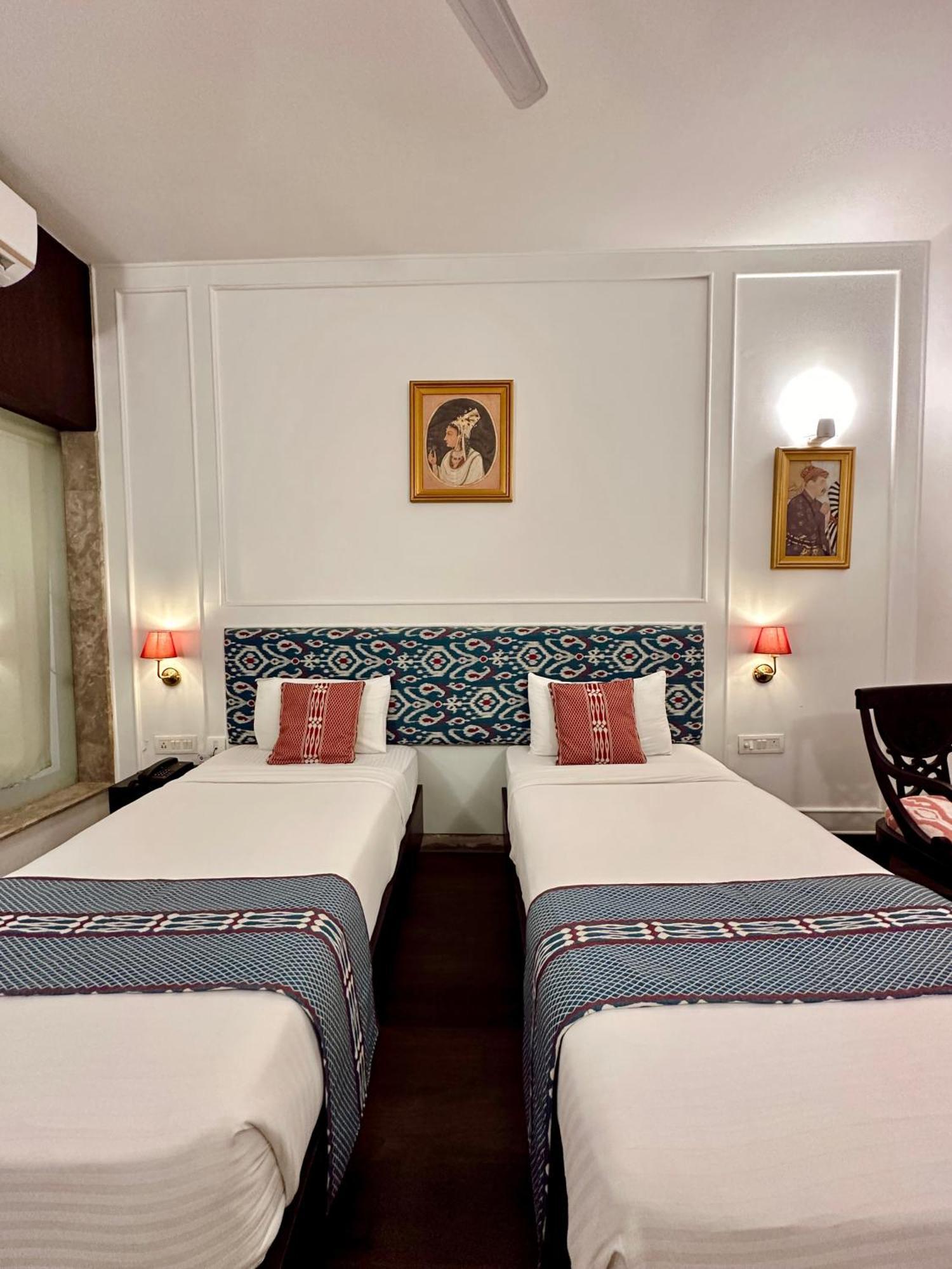 Hotel Atulyaa Taj Agra  Esterno foto