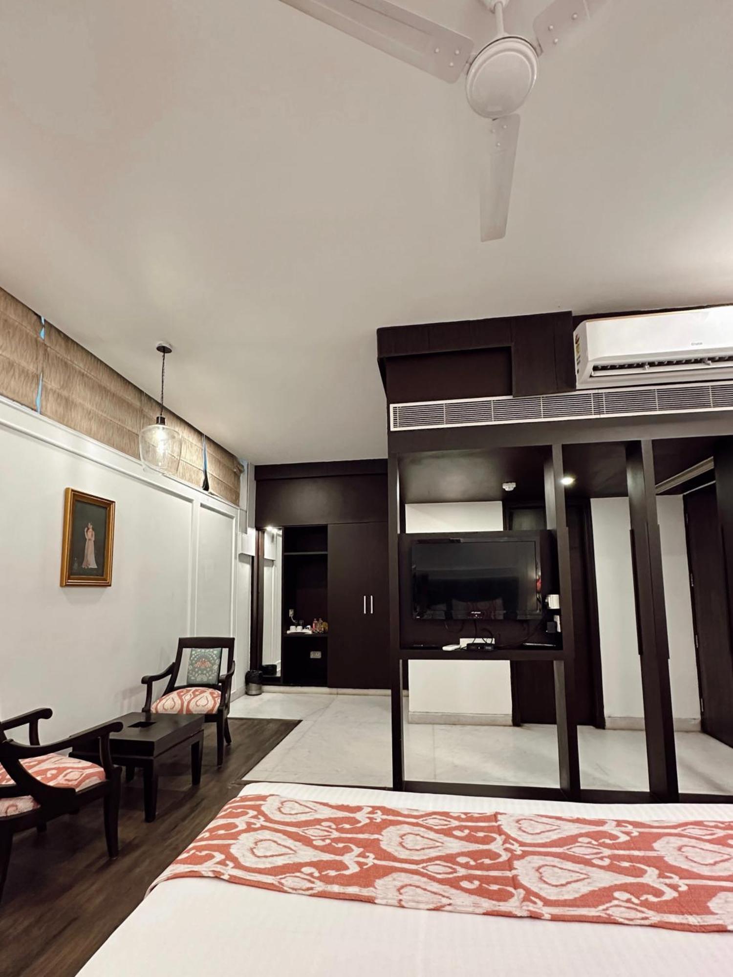 Hotel Atulyaa Taj Agra  Esterno foto